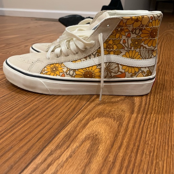 Flower vans - Picture 4 of 4